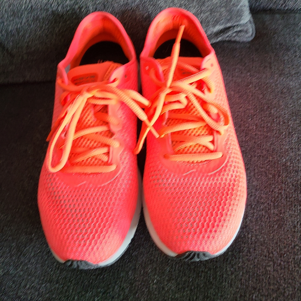 Women's Under Armour Hovr Sonic 4 Size 9.5